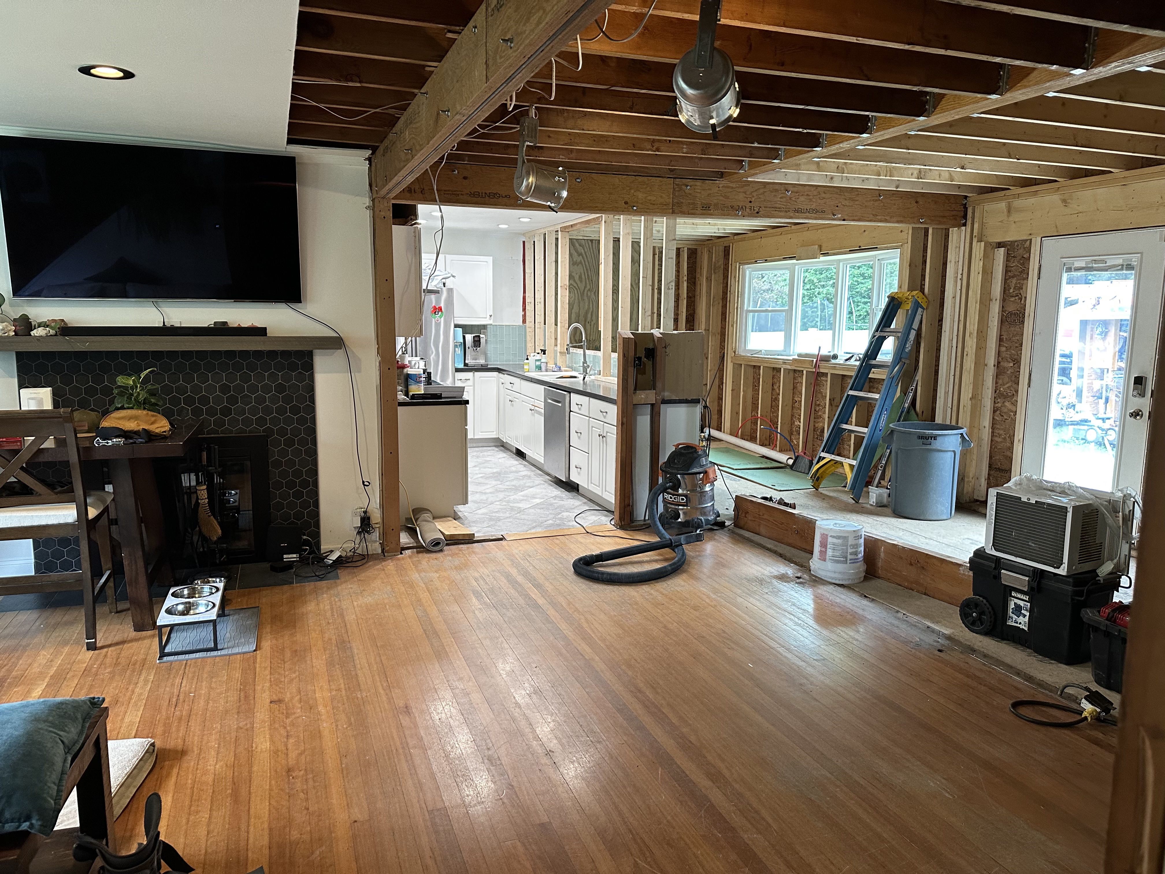Kitchen before remodel